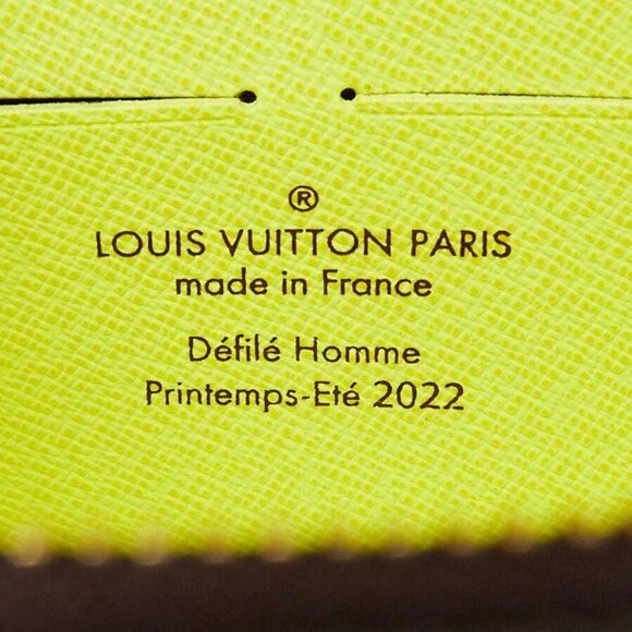 Louis Vuitton Monogram Canvas No. 7 Soft Trunk Wallet Bag - Picture 4 of 11